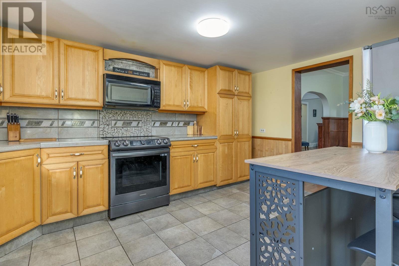 5158 Stellarton Trafalgar Road