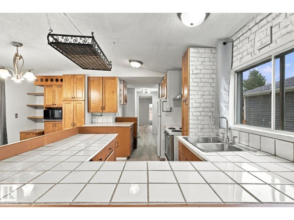 2664 LAKEVIEW DR NW, EDMONTON, AB T5S 1T7 - Image 3767902226.jpeg?d=l
