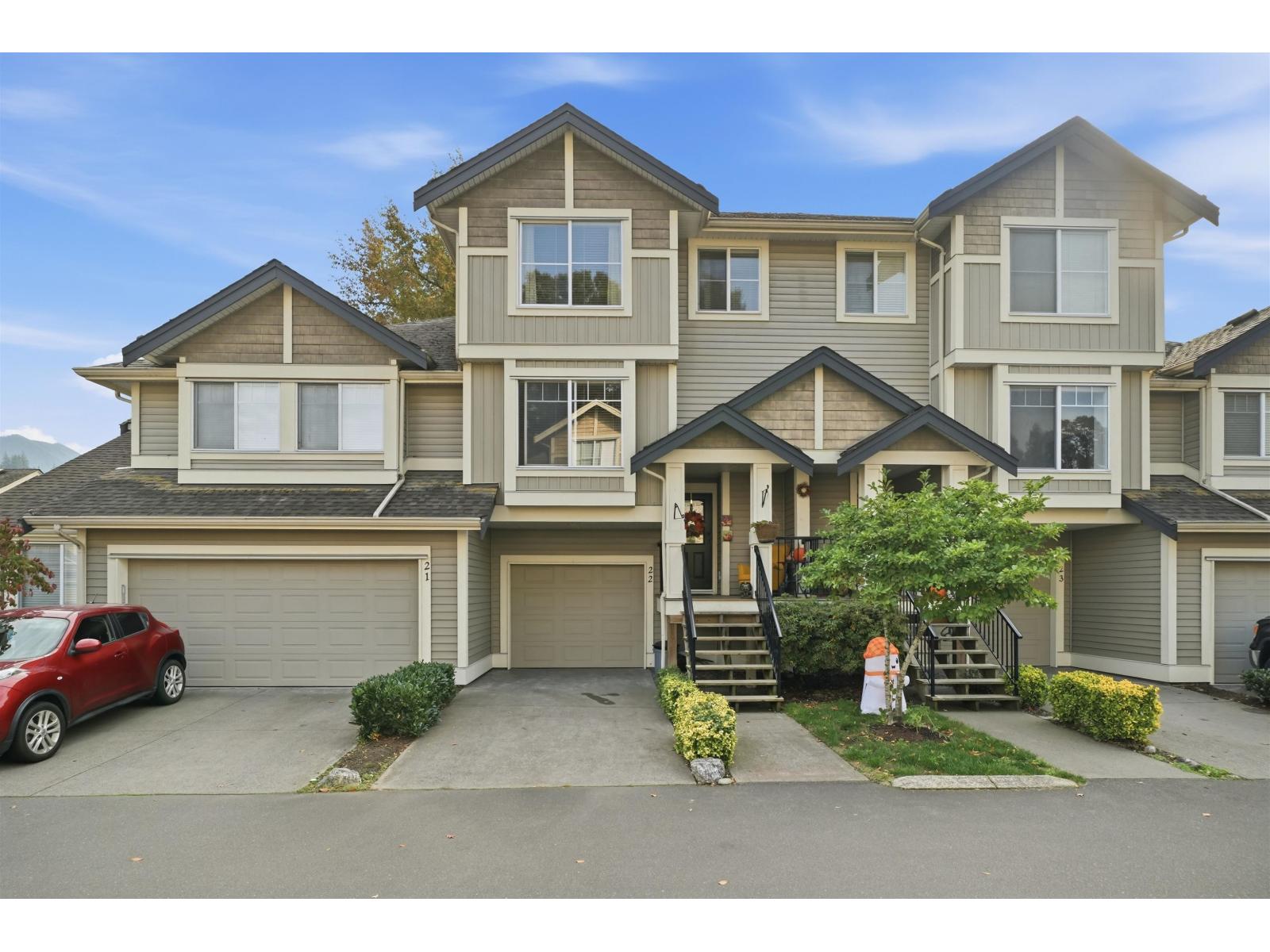 22 45550 SHAWNIGAN CRESCENT, Garrison Crossing