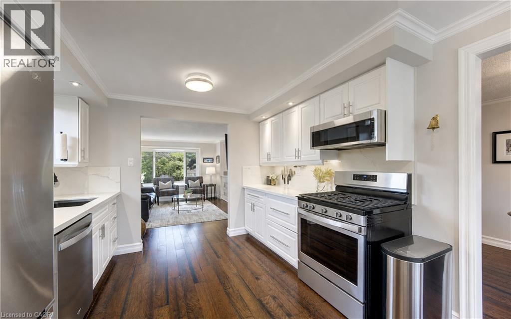 11 WOODBOROUGH Place