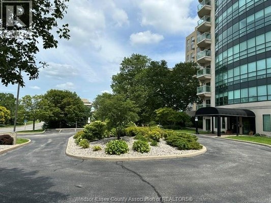205 - 4789 Riverside Dr E, Windsor, ON 3