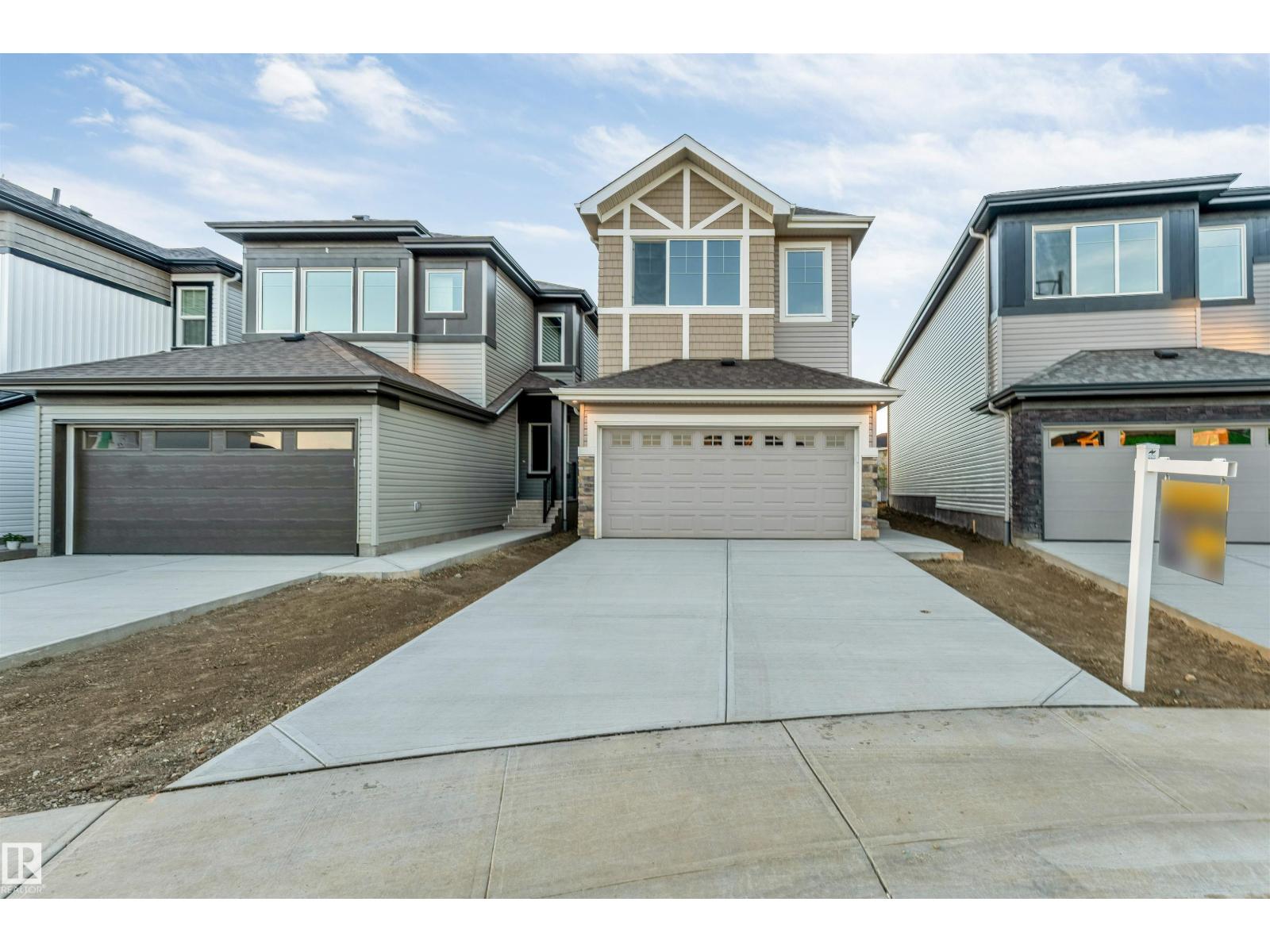 908 17 AV NW