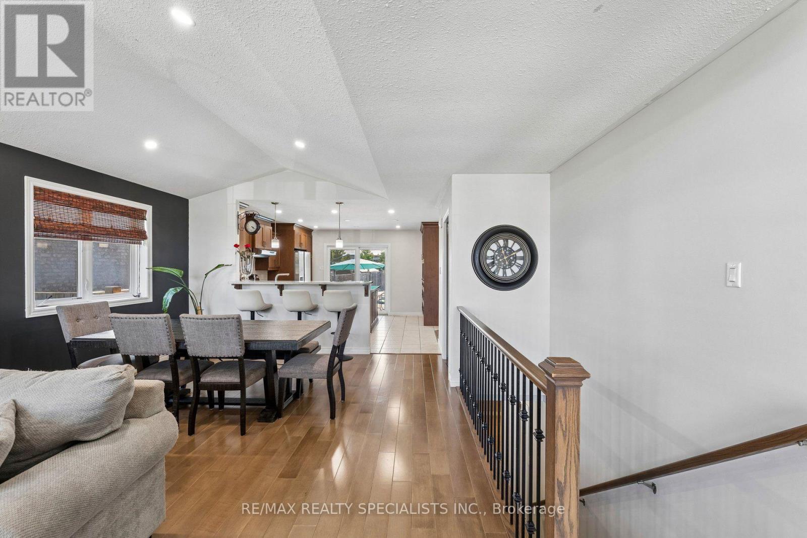 375 FAIRWAY ROAD