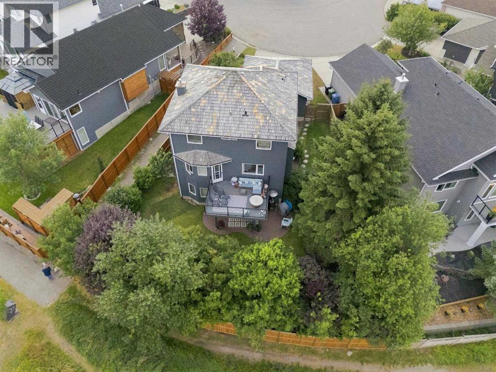 122 Sceptre Close NW