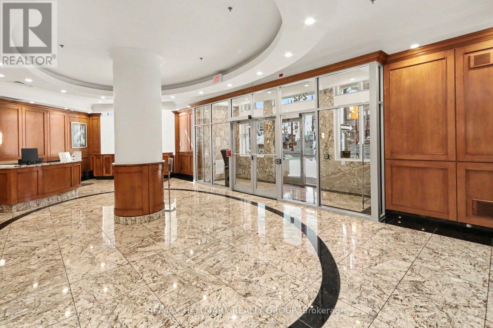 201 - 242 RIDEAU STREET