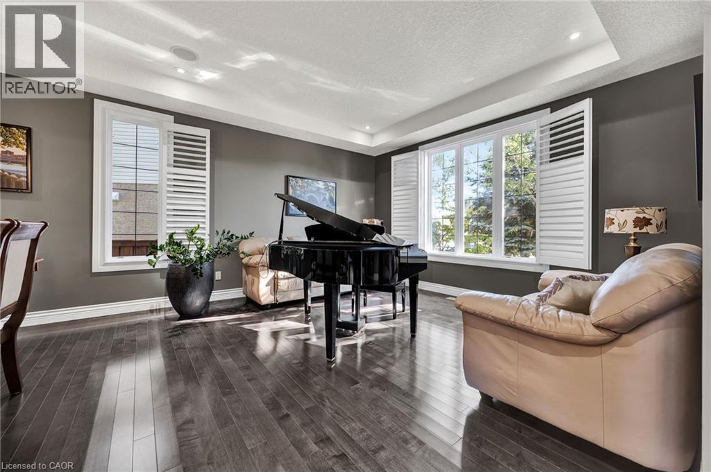 315 RIDEAU RIVER Place
