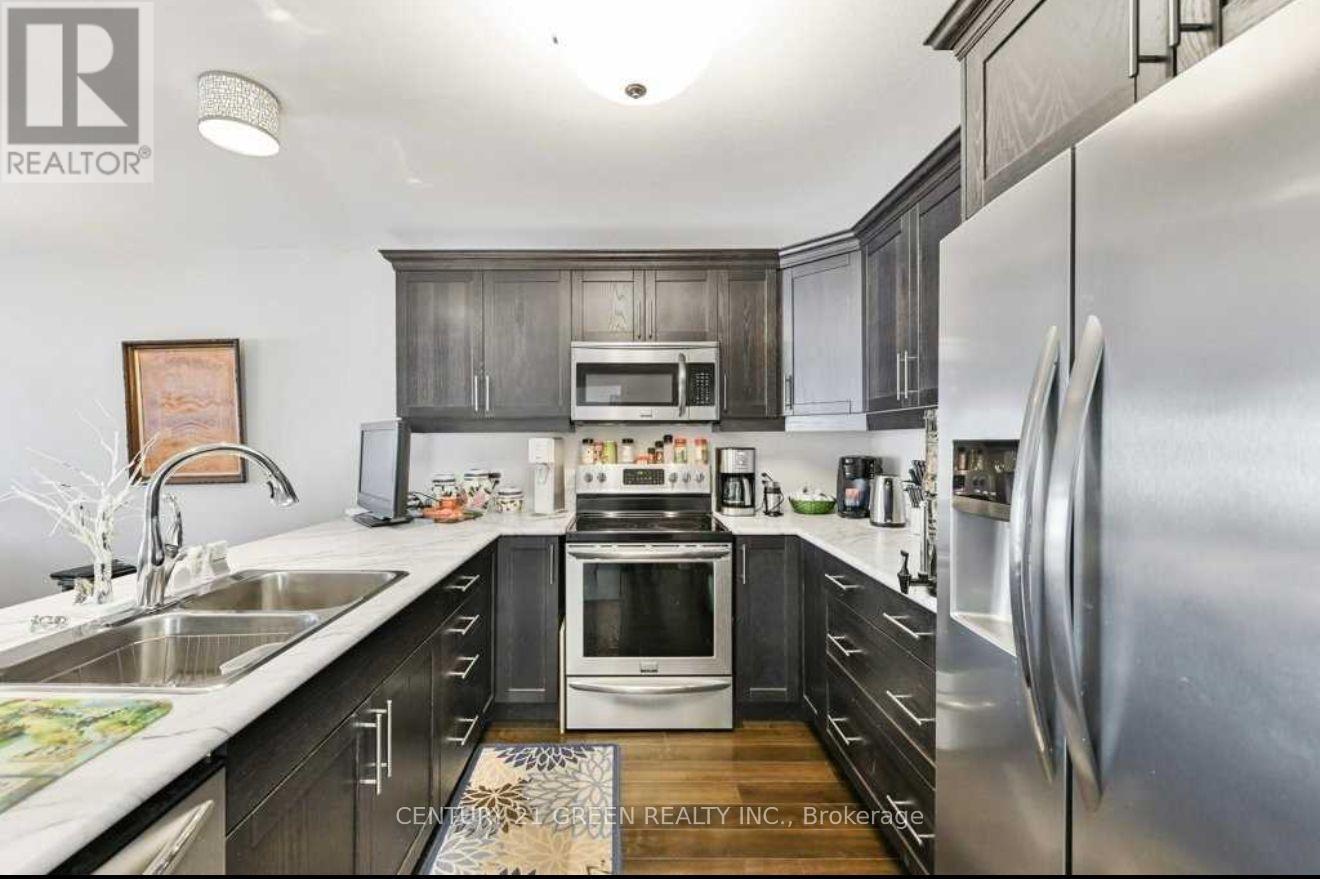100 SPRUCE GARDENS COURT