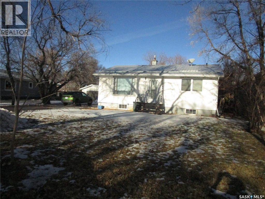 250 1ST AVENUE W, BENGOUGH, SK S0C 0K0 - Image 1280093135.jpeg?d=l