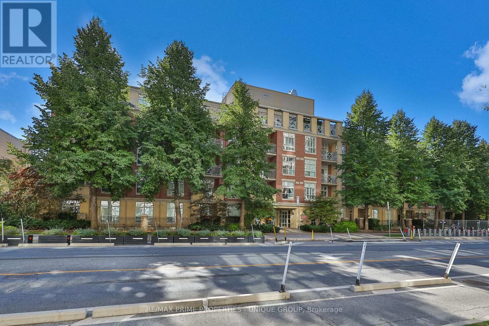 202 - 2511 BLOOR STREET W