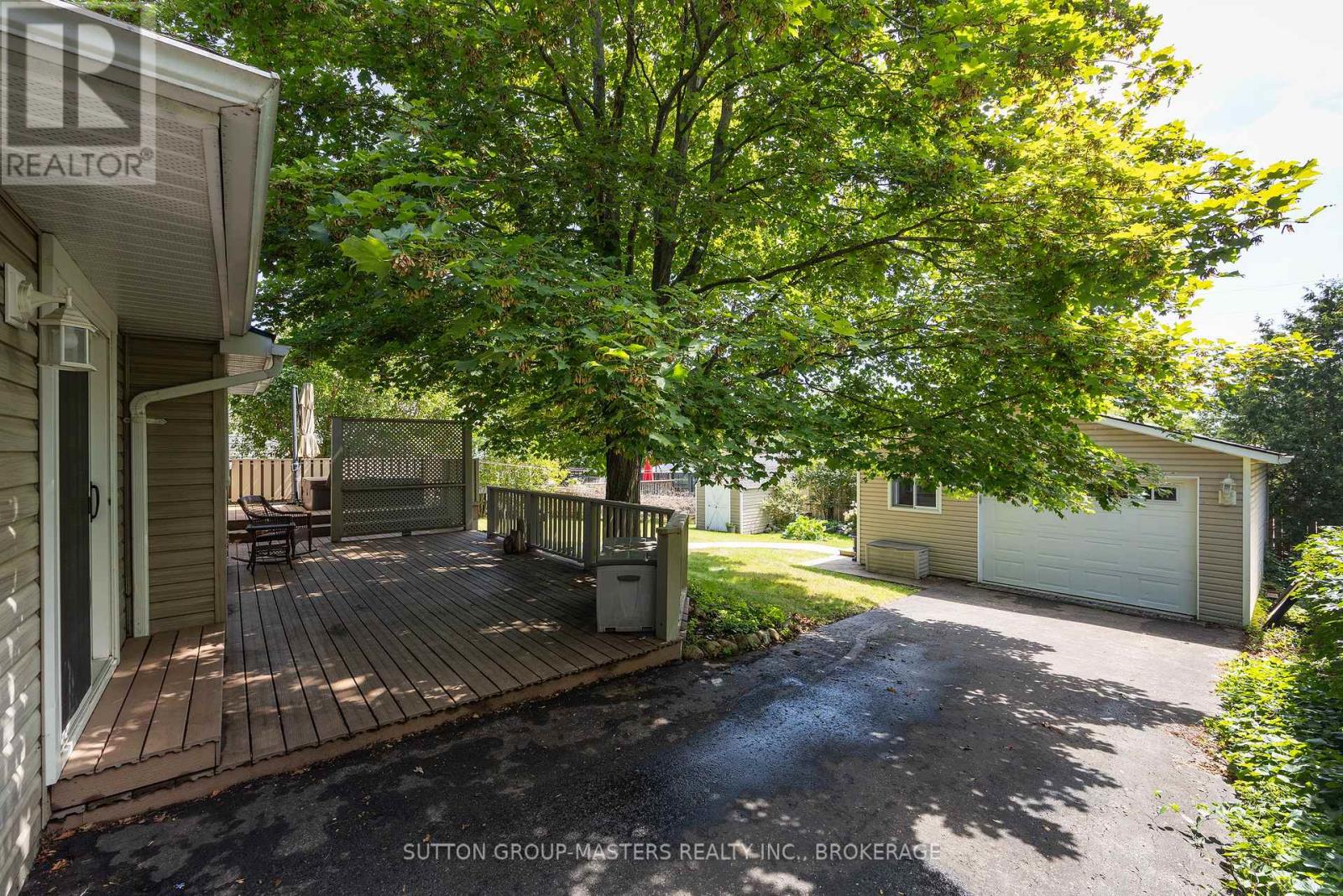 795 SAFARI DRIVE