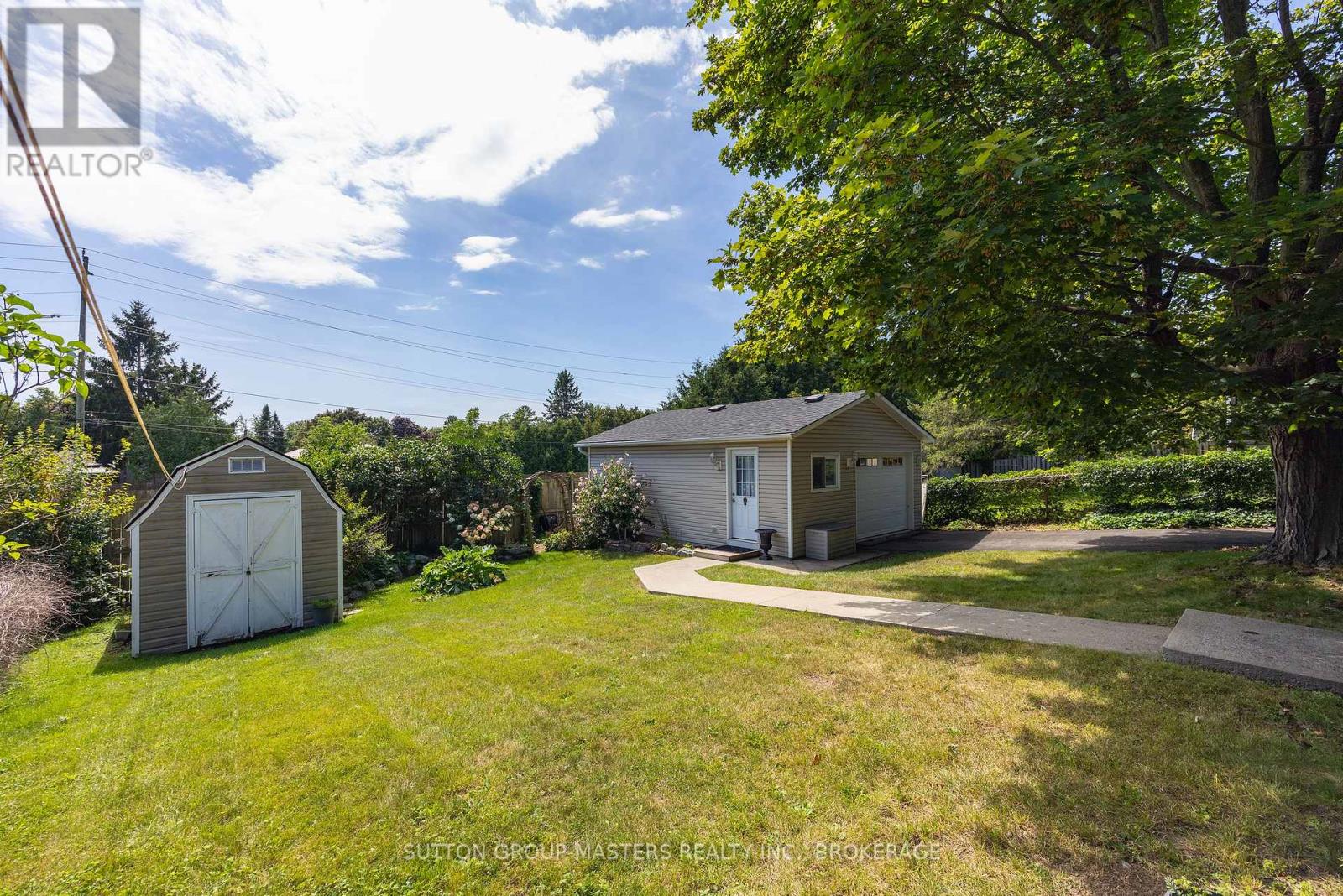 795 SAFARI DRIVE