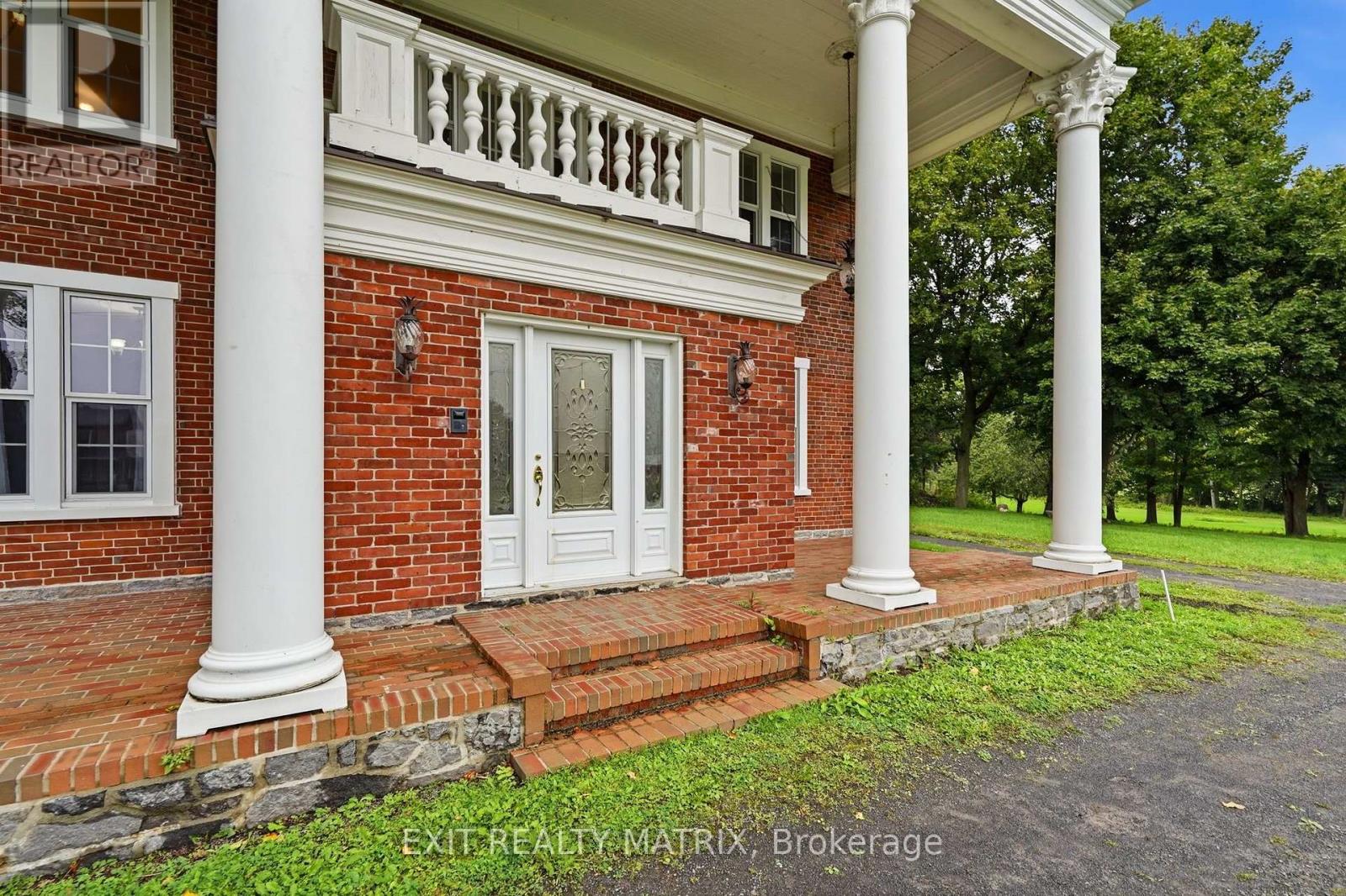 1966 CASSBURN ROAD - Photo 3