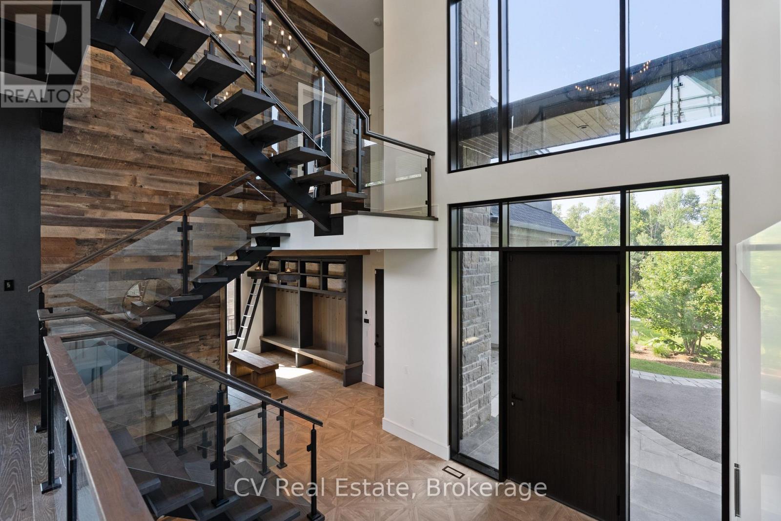 152 DELPHI LANE