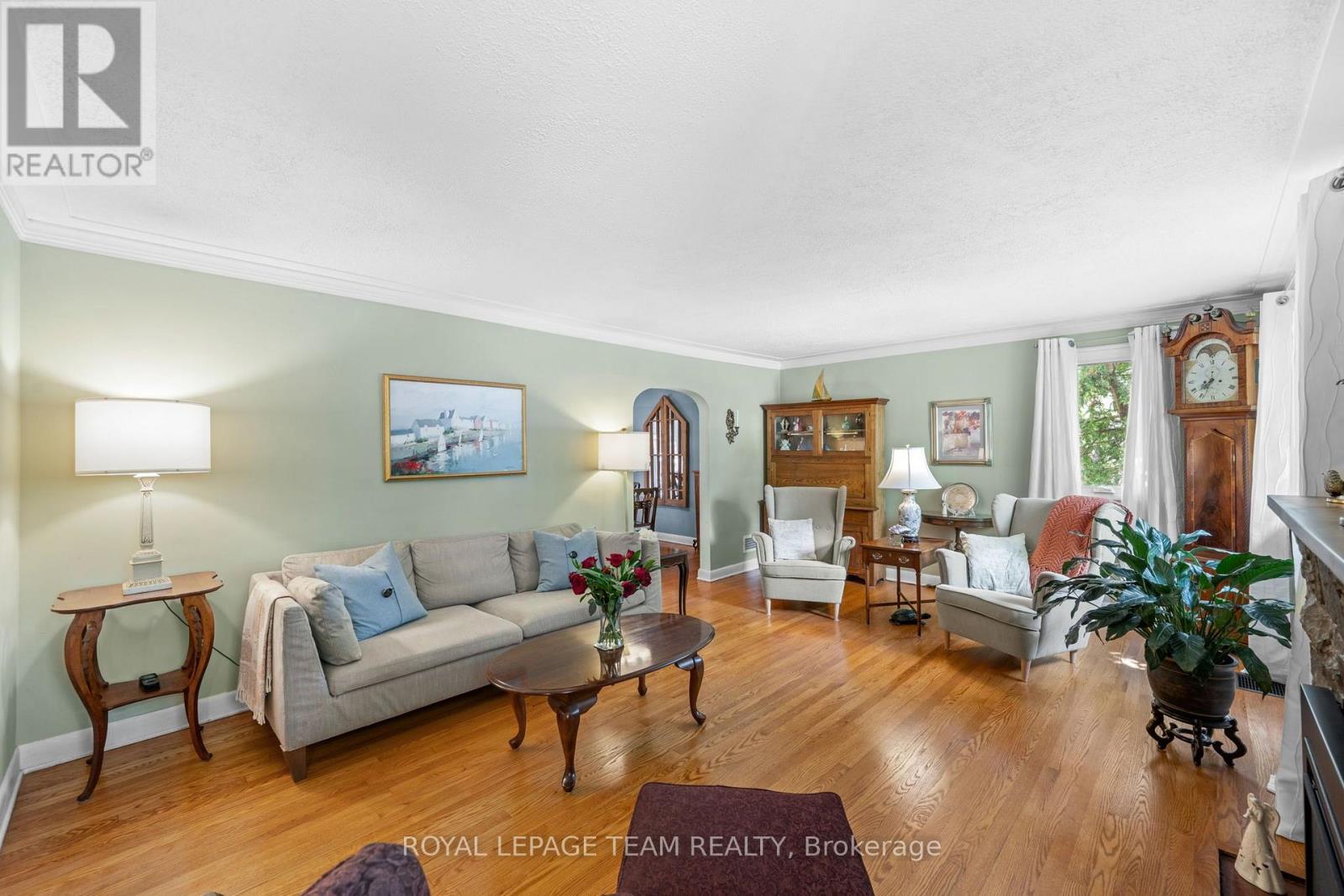 2009 ALTA VISTA DRIVE