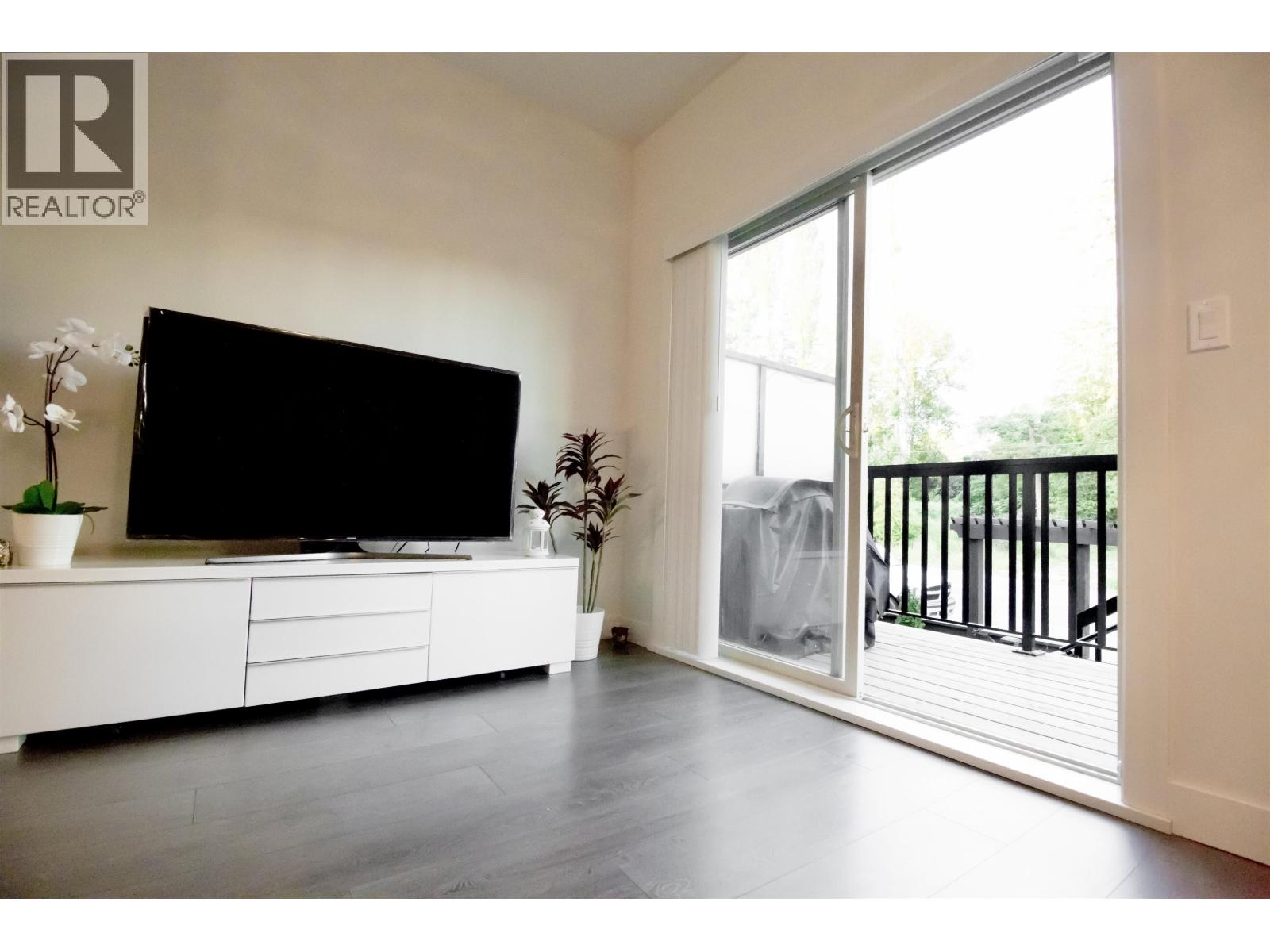 22 11305 240 STREET