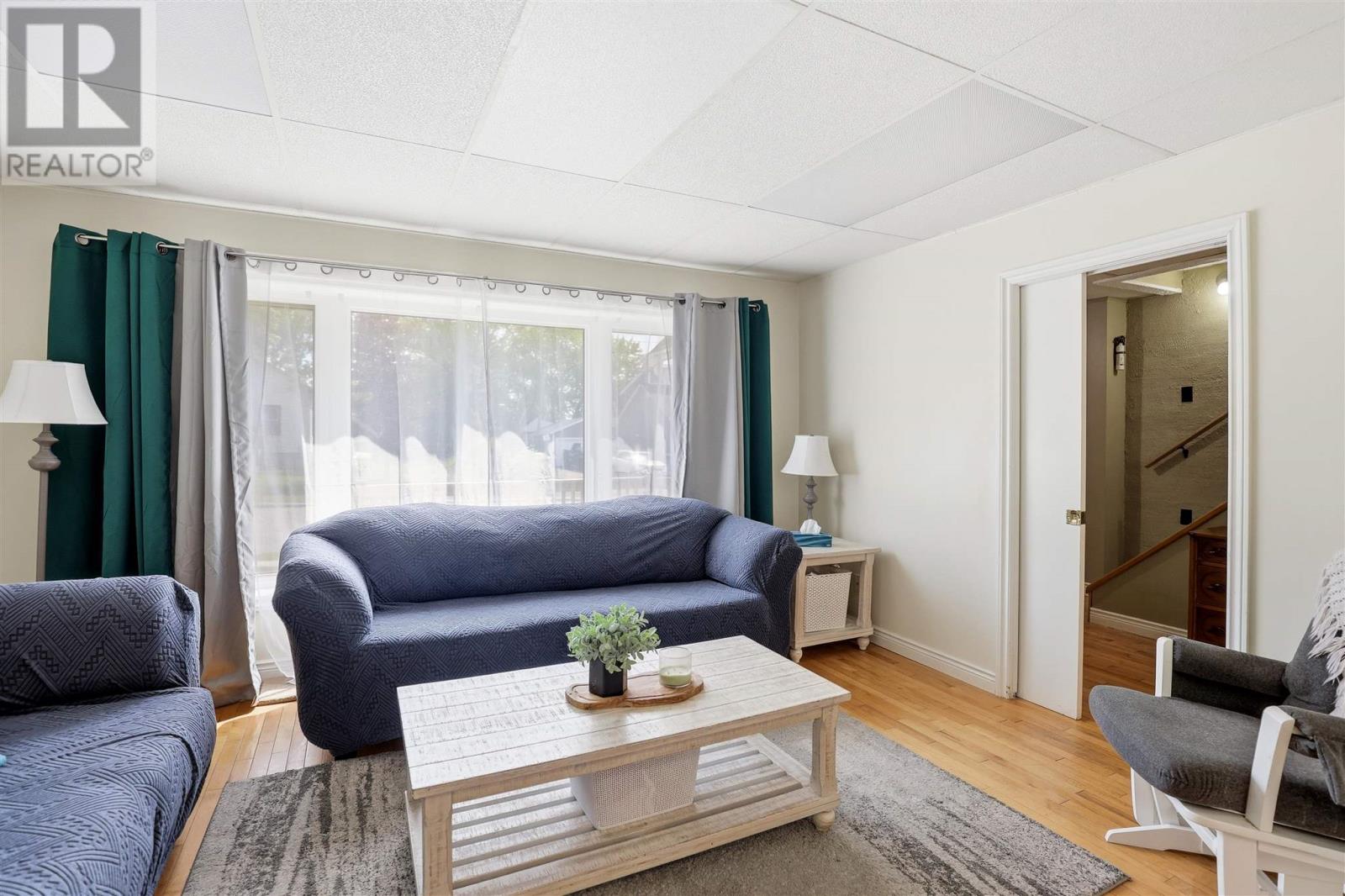 63 Elmwood AVE - Photo 4