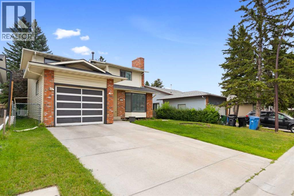 51 castlebury Way NE