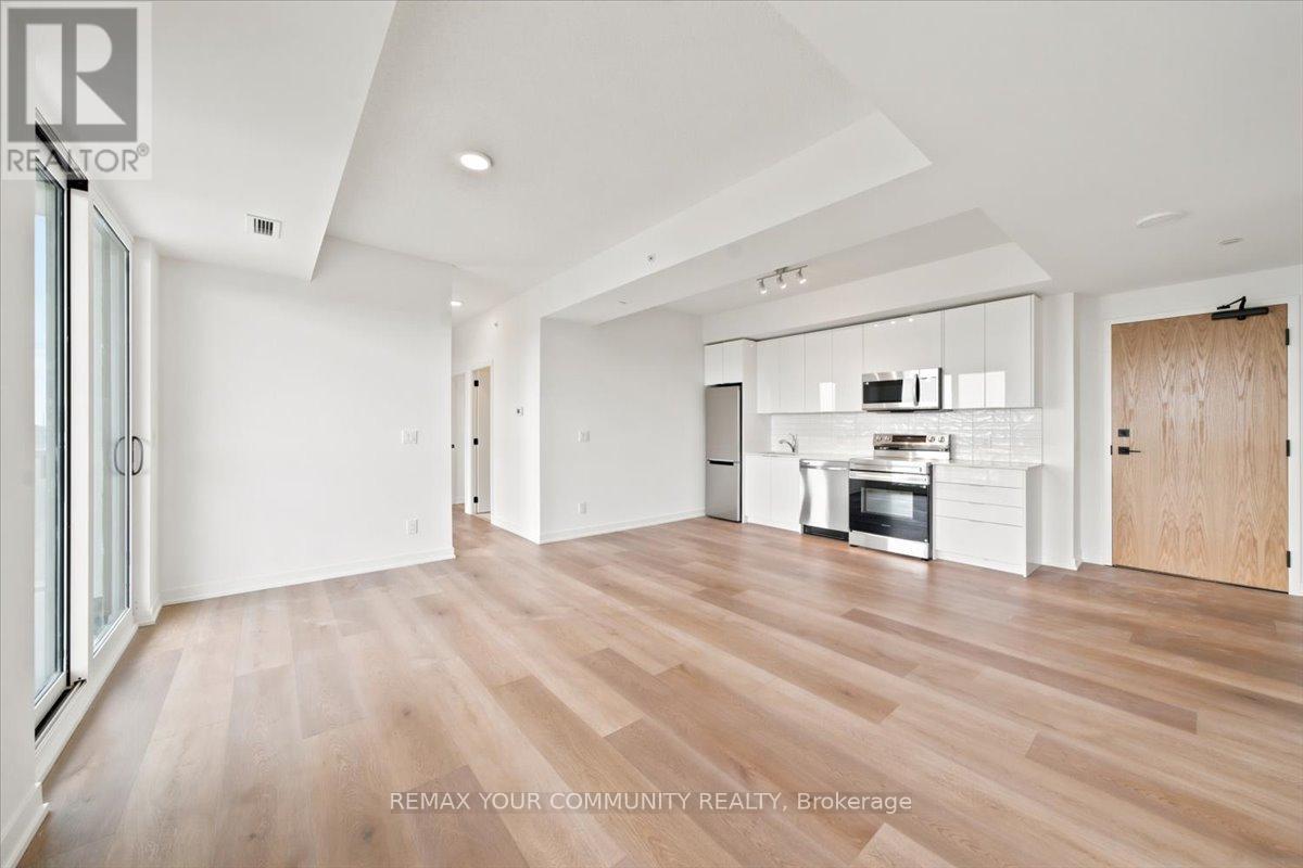 1409 - 33 ERIE AVENUE