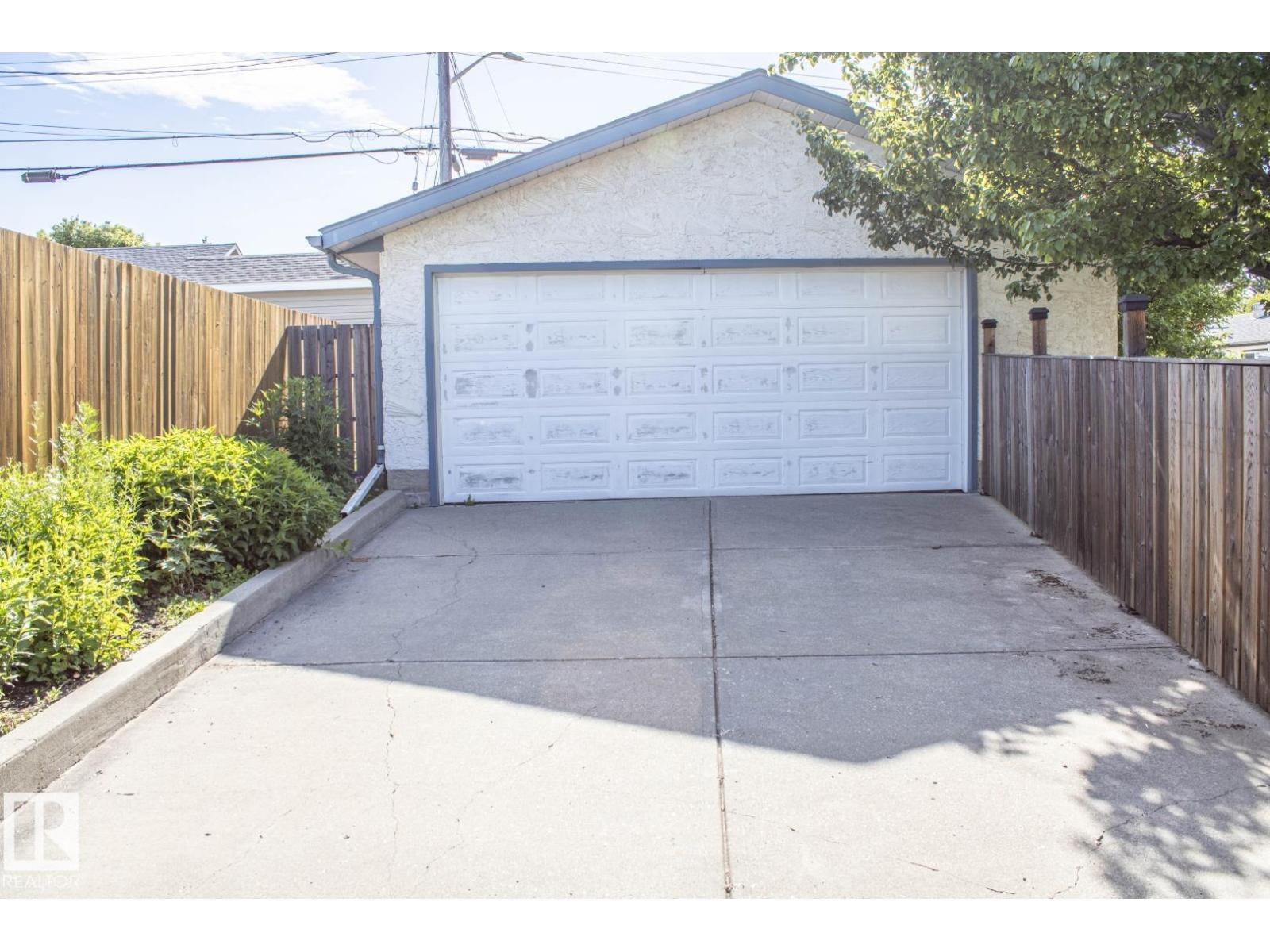 14107 58 ST NW
