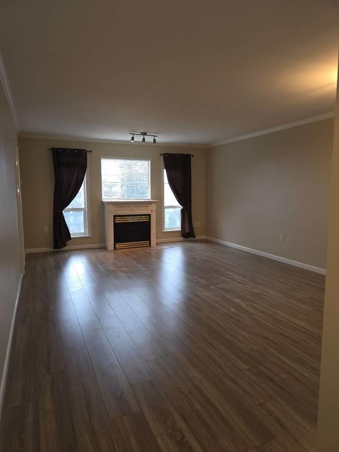 209 33150 4TH AVE