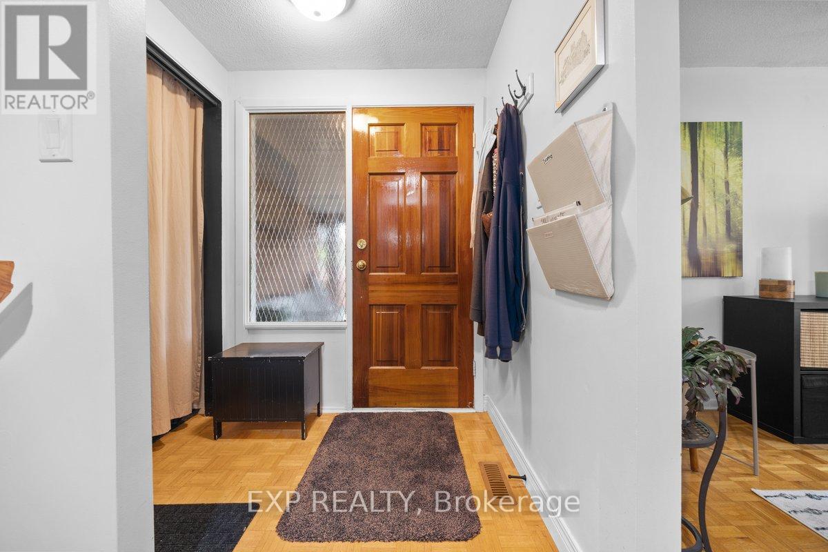 396 HATFIELD CRESCENT