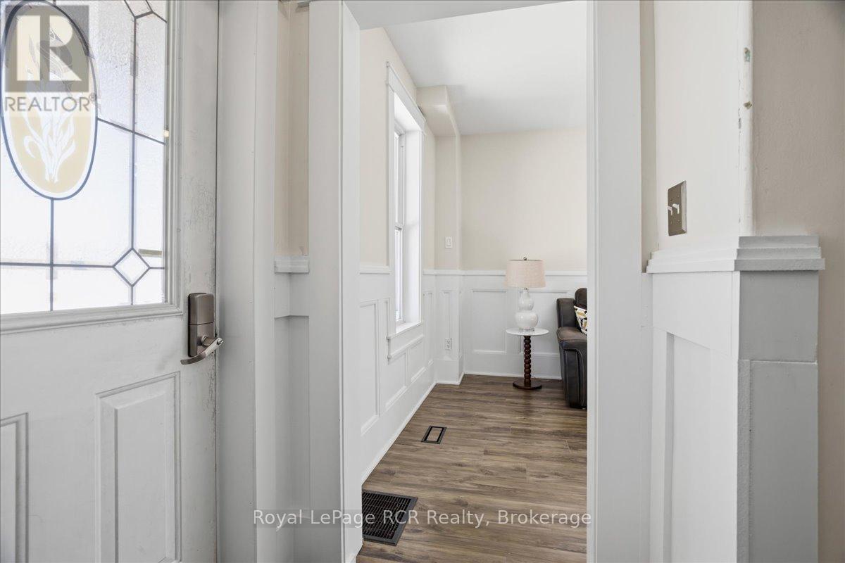 392010 GREY ROAD 109