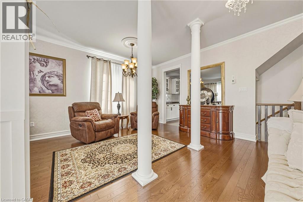 37 LAMBERT Crescent