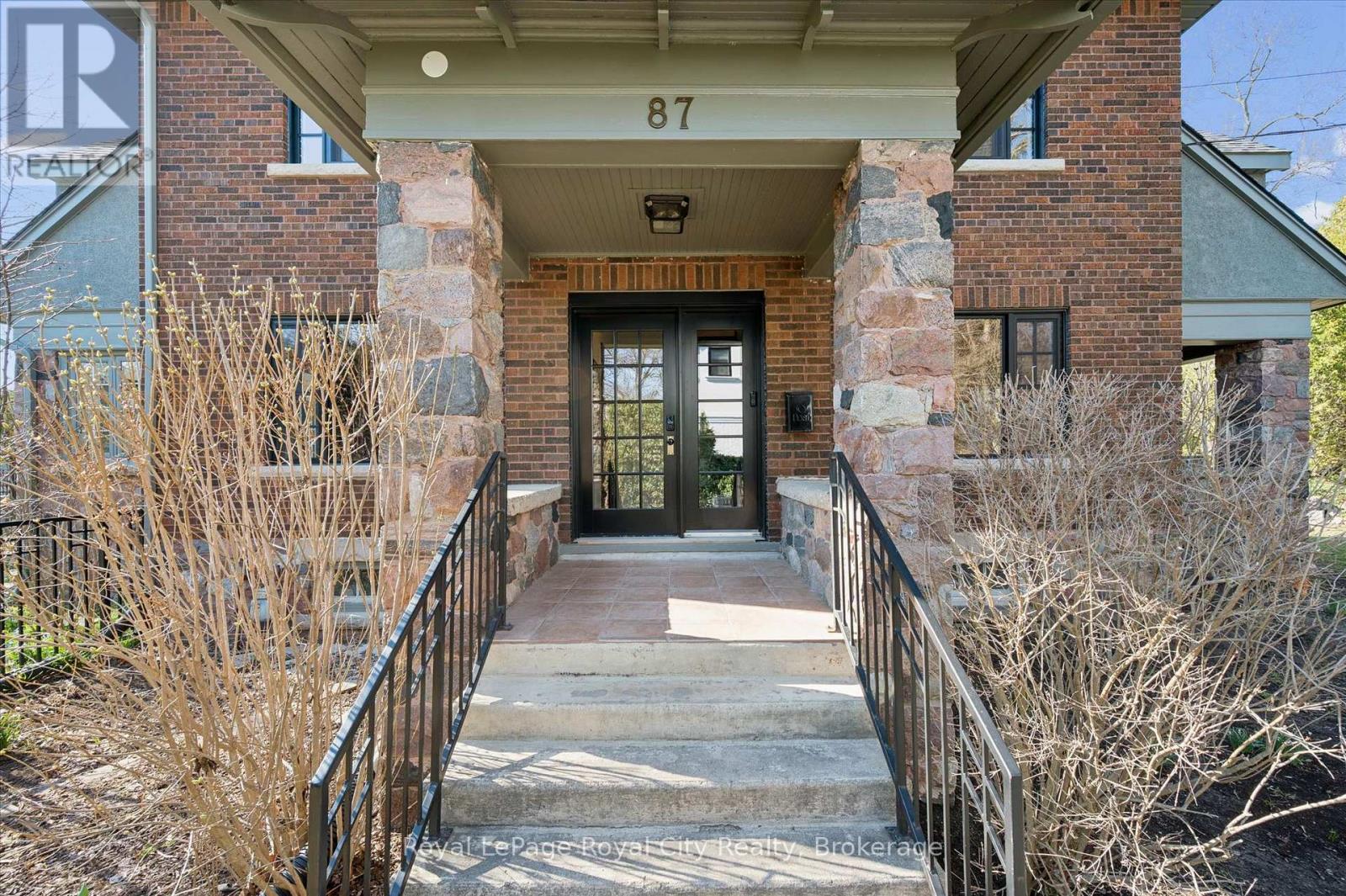 87 UNIVERSITY AVENUE W