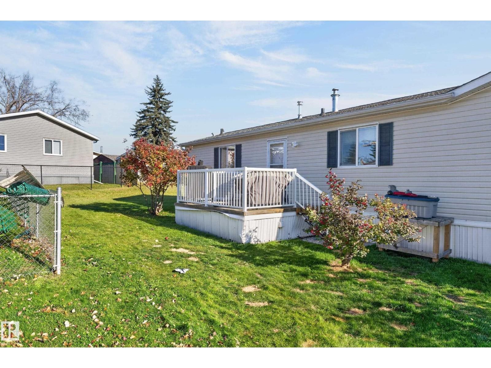 #1558 53222 Range Rd 272