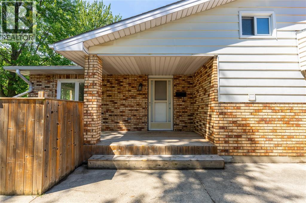 103 HANNA CRESCENT