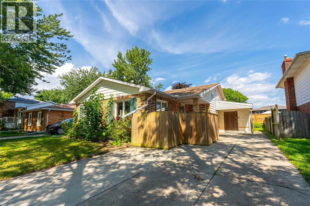 103 HANNA CRESCENT