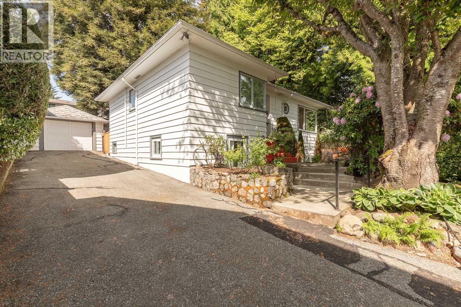 1441 HAYWOOD AVENUE