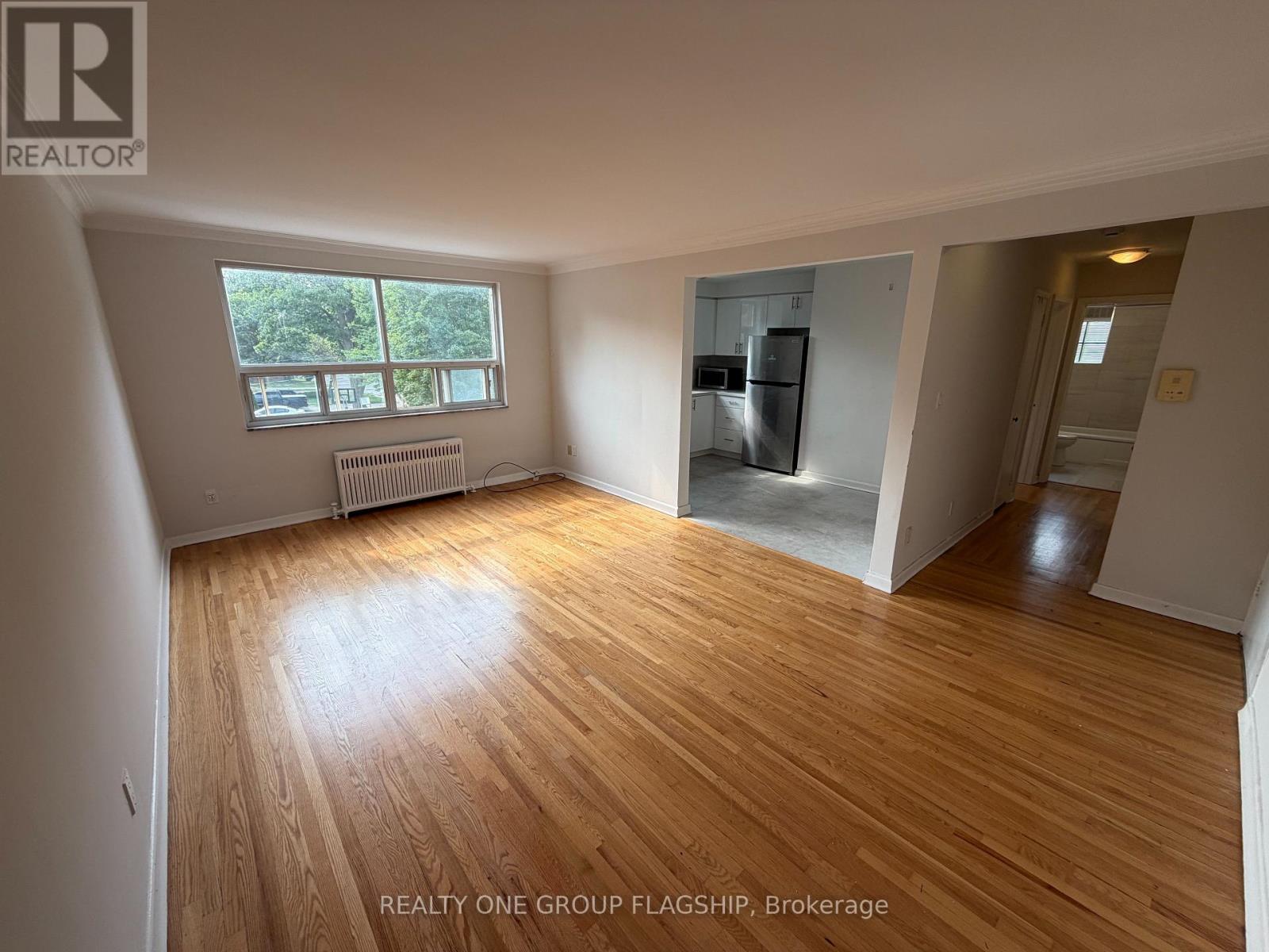 9 - 7 ELMWOOD AVENUE S