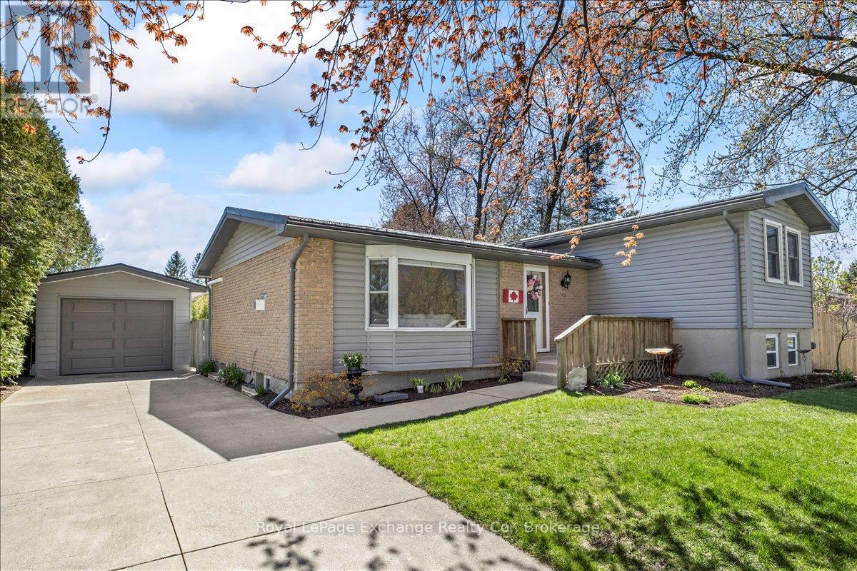 27 INVERLYN CRESCENT S