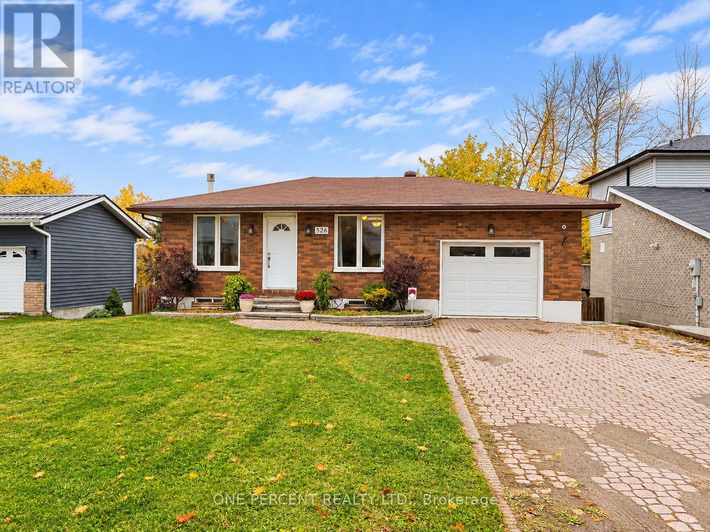 526 HIGHLAND CRESCENT