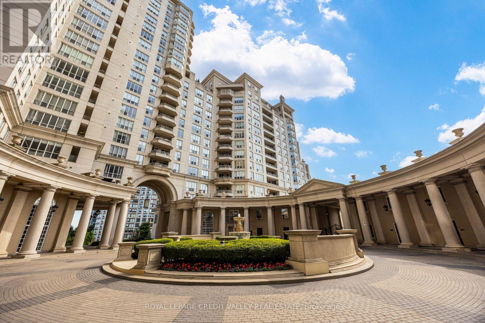 501 - 2287 LAKE SHORE BOULEVARD W