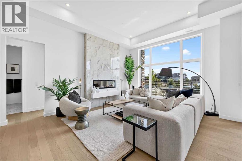 102, 150 Marina Cove SE