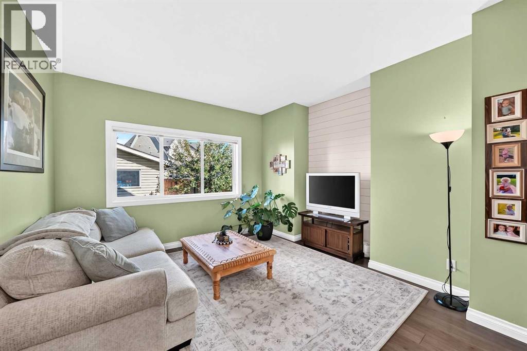10 Reunion Grove NW