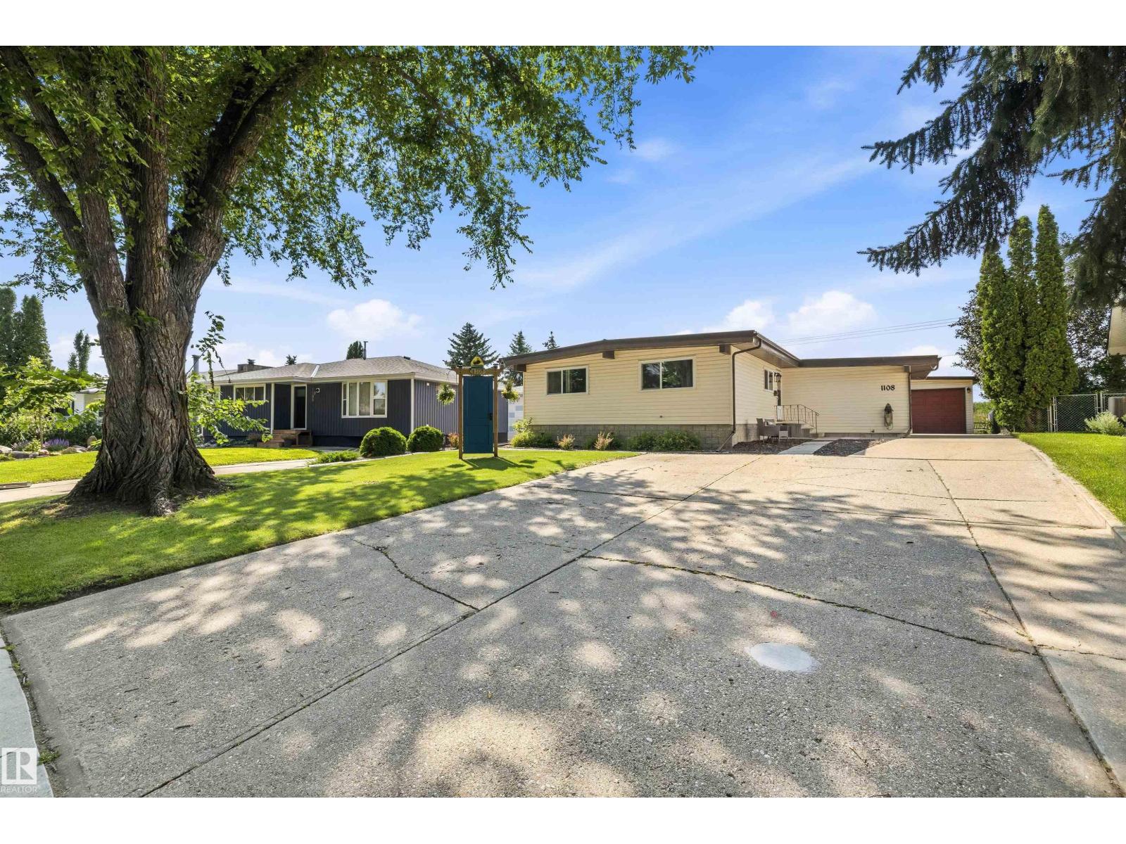 1108 MOYER DR NW