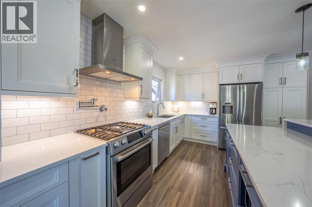 1592 COVENTRY COURT