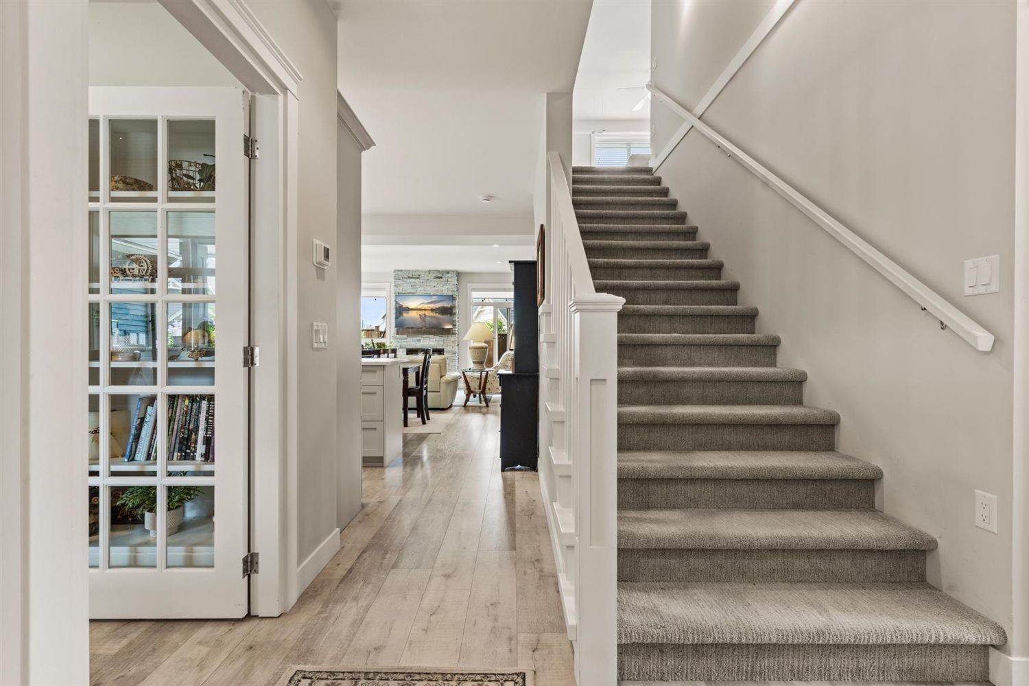 22 6211 CHILLIWACK RIVER ROAD, Sardis South