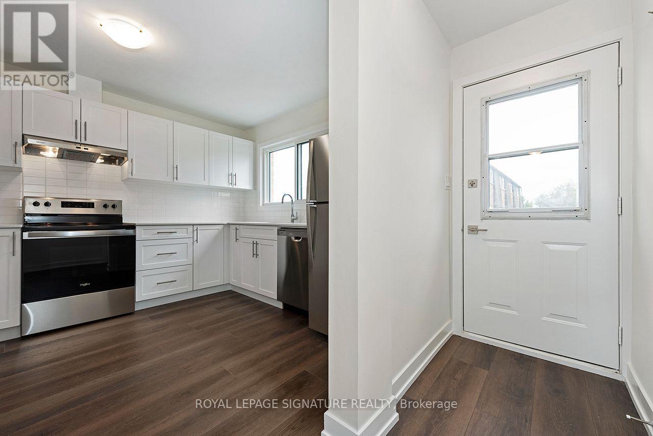 3 - 20 ANNA CAPRI DRIVE