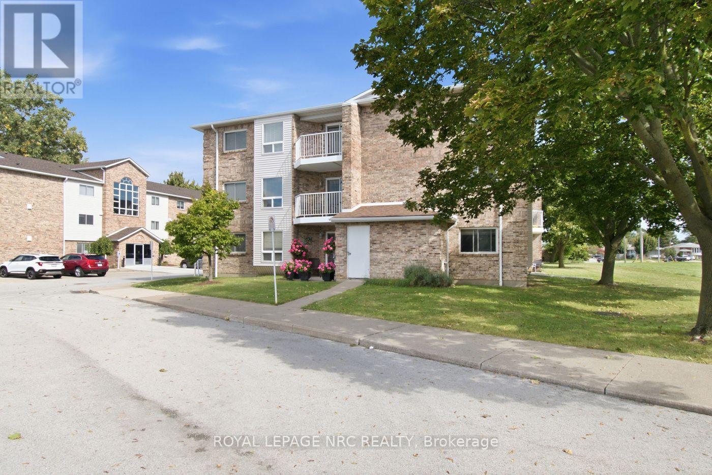 301 - 301-1061 VANSICKLE ROAD N