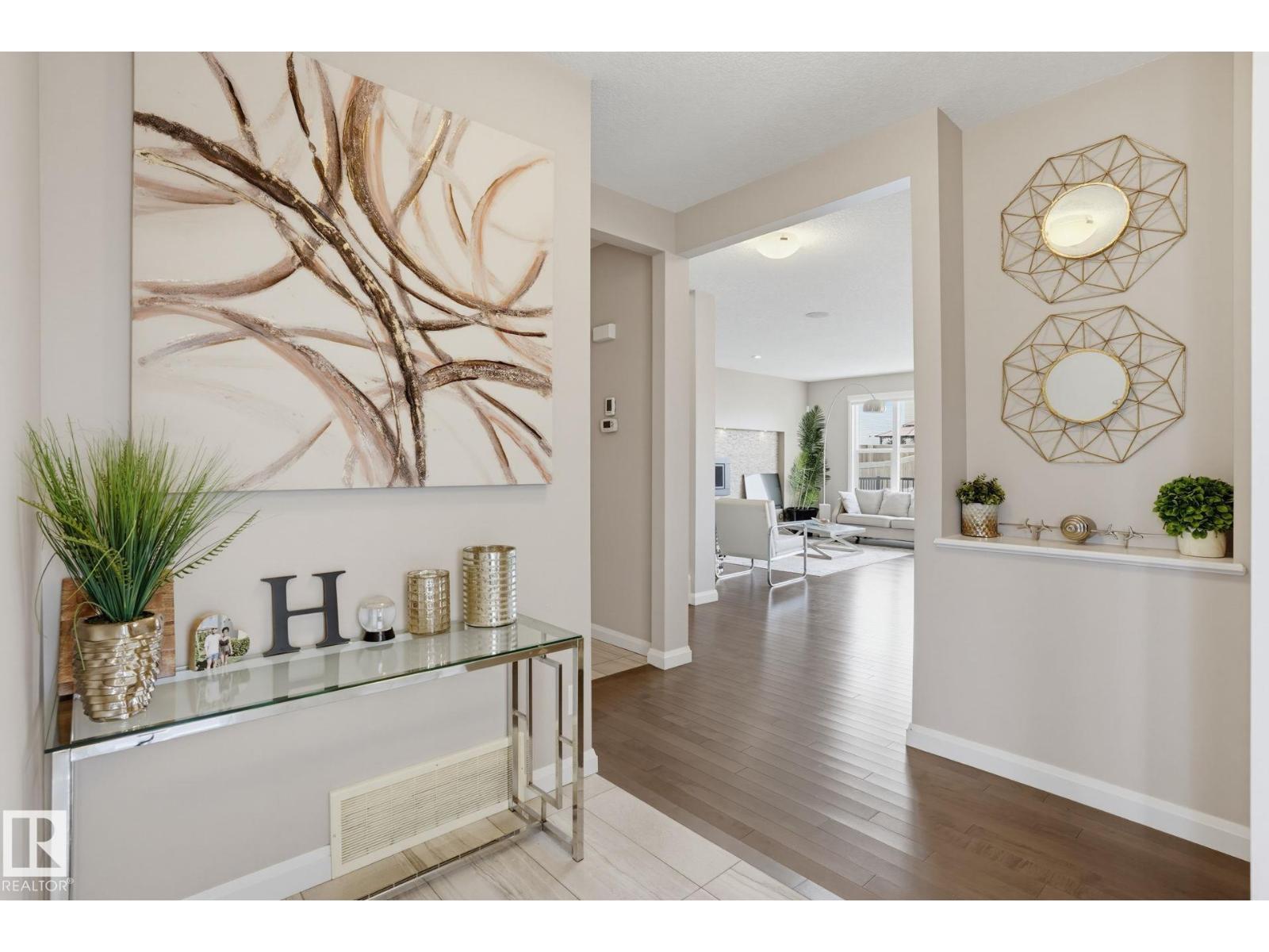 9448 228 ST NW