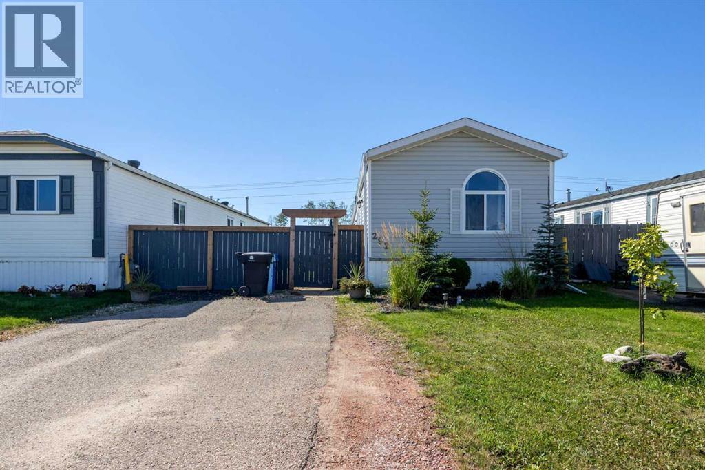 292 CREE ROAD, FORT MCMURRAY, AB T9K 1Y3 - Image 1242578601.jpeg?d=l