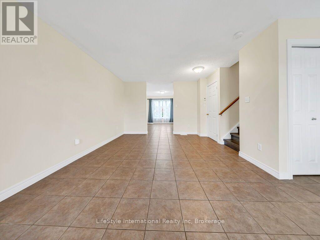 529 VICTORIA ROAD N