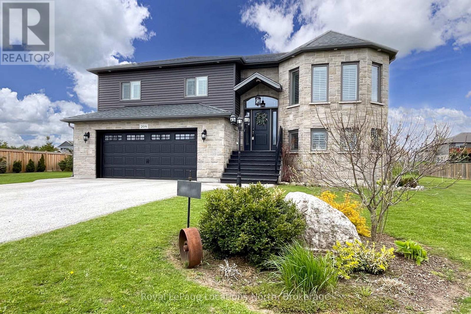204 MACTAY DRIVE