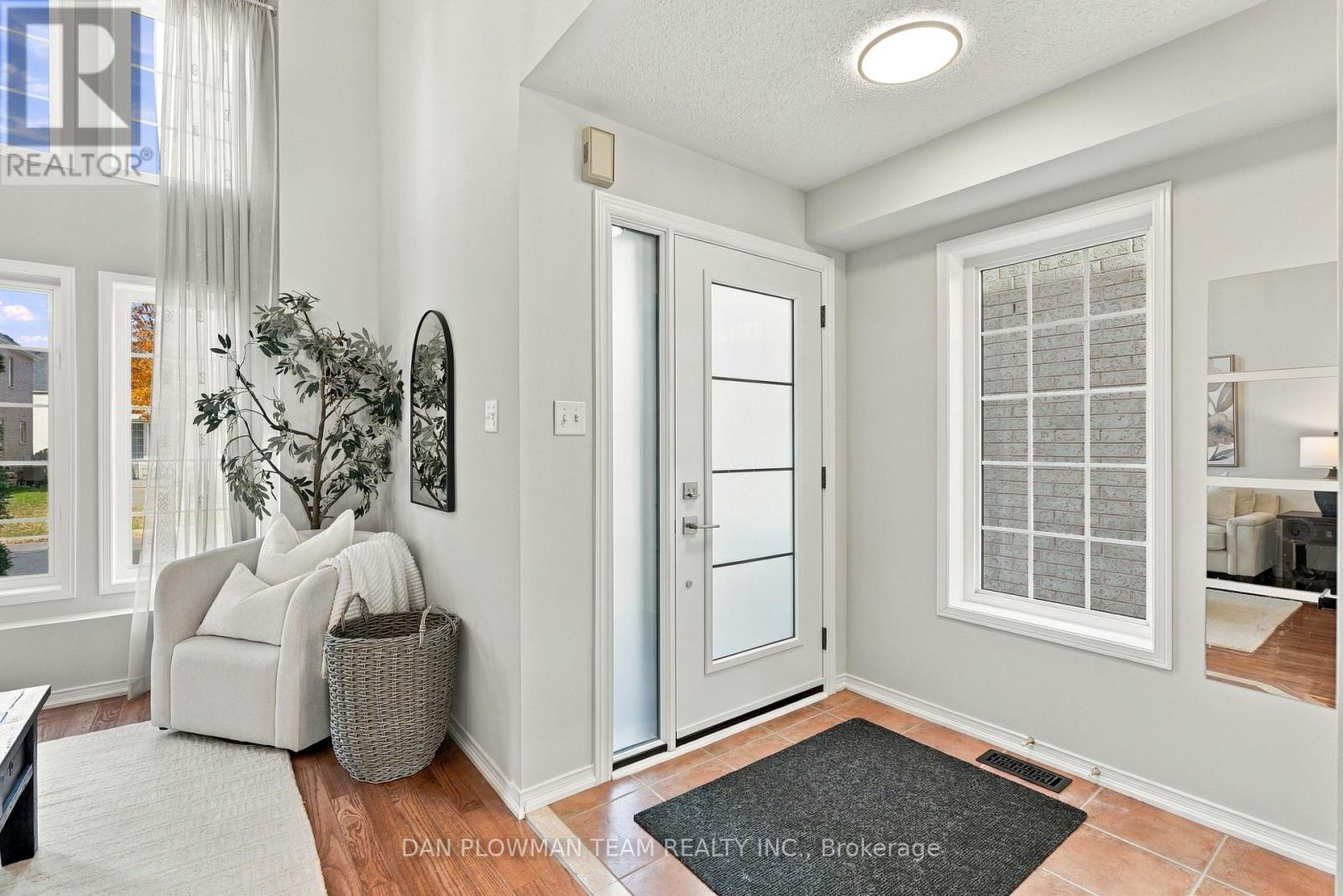 62 MOYNAHAN CRESCENT
