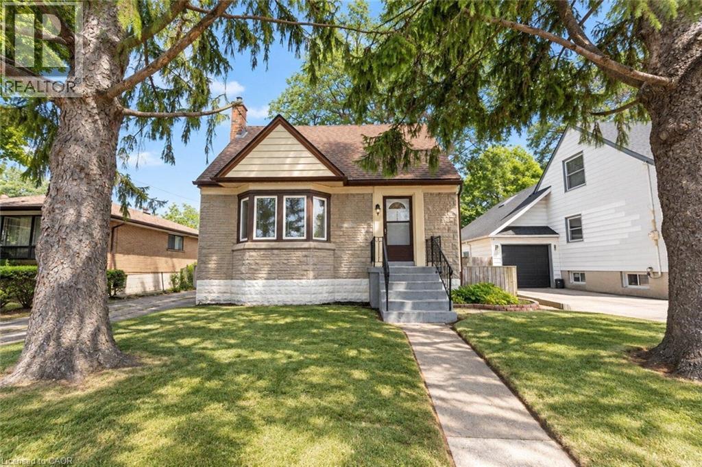 269 QUEENSDALE Avenue E