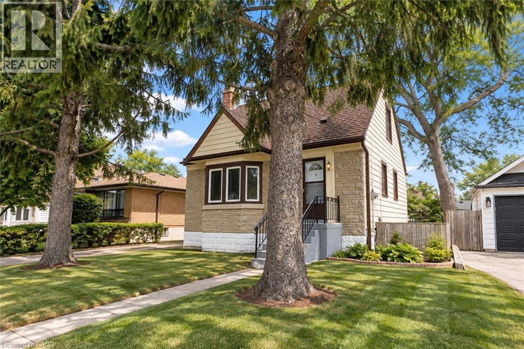 269 QUEENSDALE Avenue E